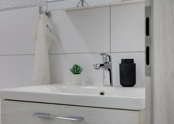 Leda With Private Parking Medulin