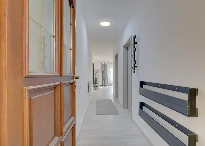 Appartement Leda With Private Parking