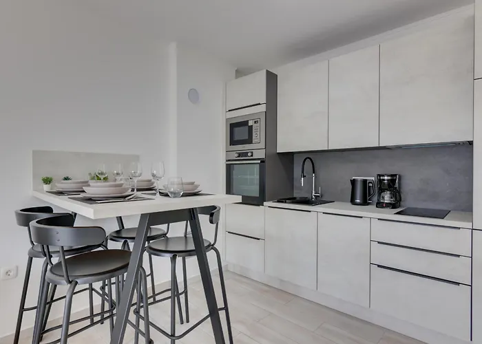 Leda With Private Parking Appartement Medulin